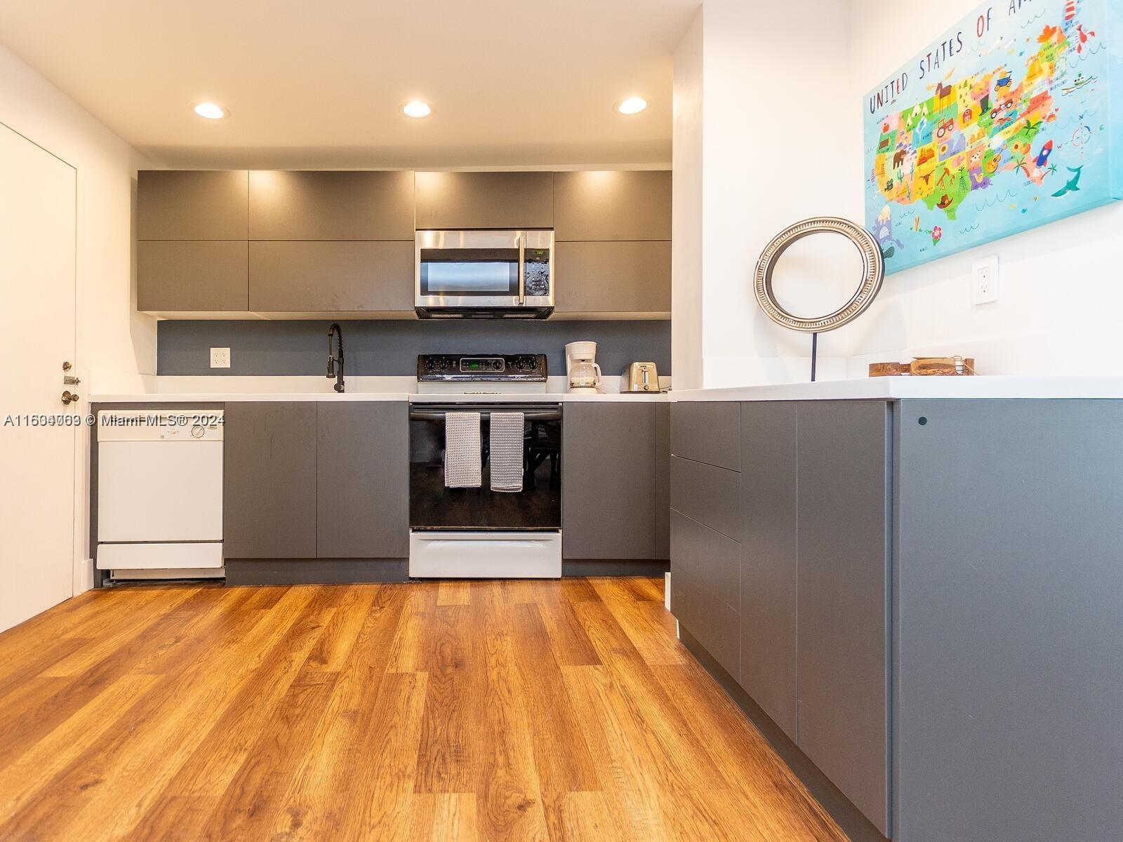 Sunny Isles Getaway | 1BR · 1.5BA · Free Parking/ 410