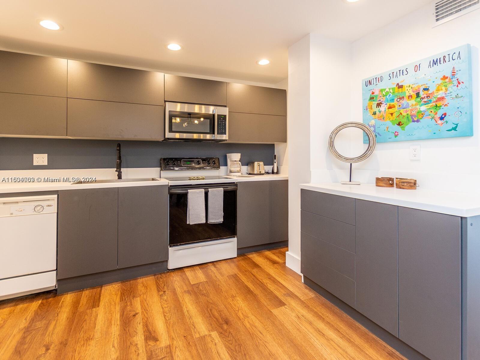 Sunny Isles Getaway | 1BR · 1.5BA · Free Parking/ 410