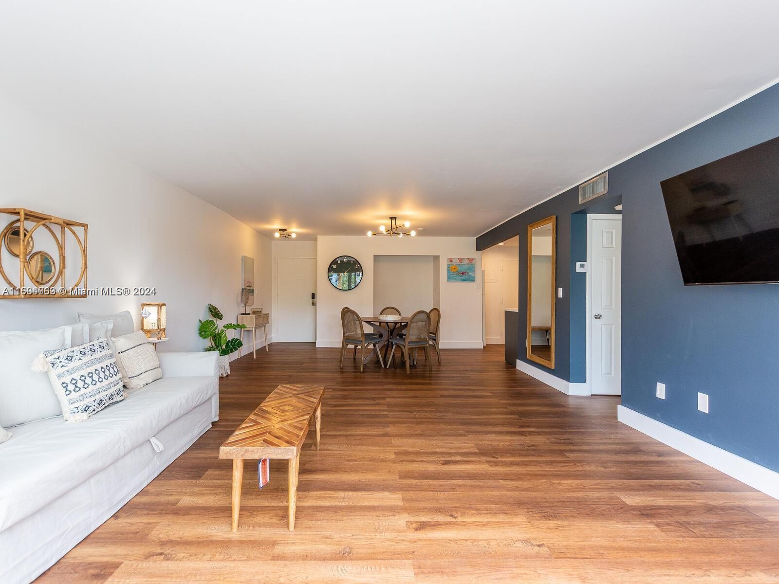 Sunny Isles Getaway | 1BR · 1.5BA · Free Parking/ 410